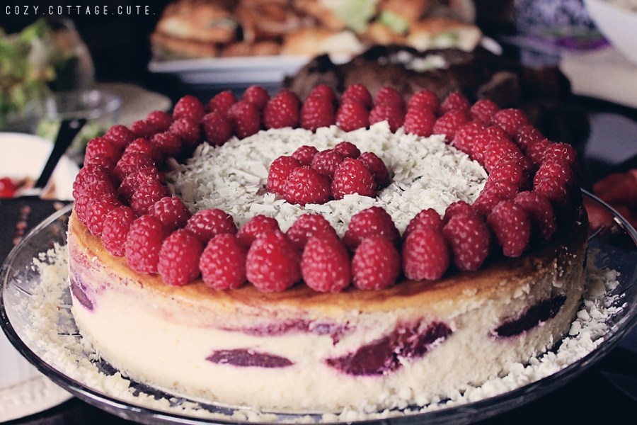 White Chocolate Raspberry Cheesecake