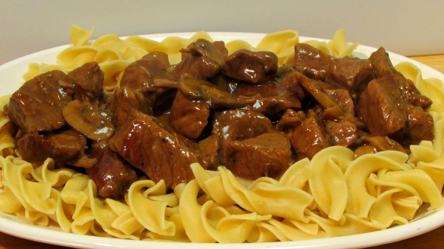 Beef & Noodles with Mushroom Gravy
