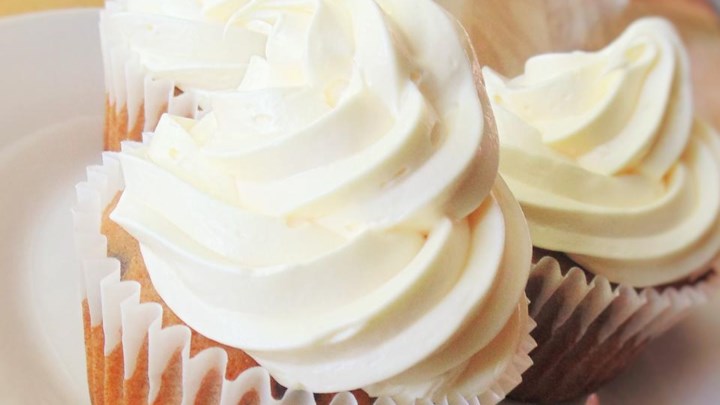 Banana Chocolate Chip Cupcakes with Cream Cheese Frosting