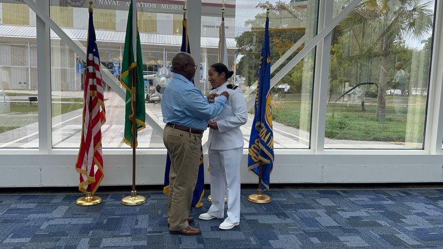 The Challenge of Eating Right While Traveling